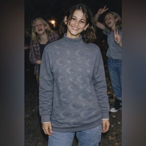 90s celestial pattern tunic